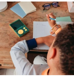 Coffret livre audio interactif La Famille Magicus part en Vacances LUNII pour Flam, dès 7 ans