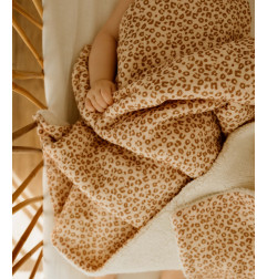 Couverture pilou ATELIER WAGRAM, gaze de coton Léopard, personnalisable