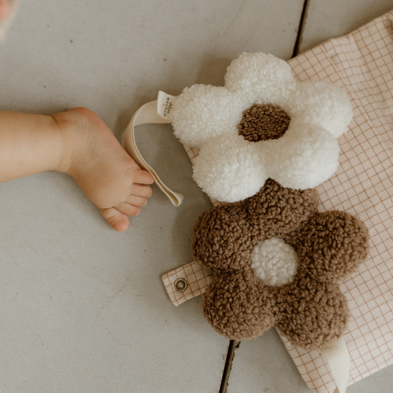 Suspension déco Fleur ATELIER WAGRAM, Moumoute Ecru / Beige, personnalisable