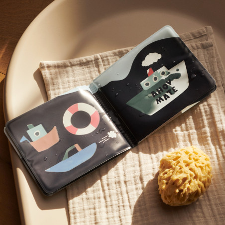 Livre de bain magique Waylon LIEWOOD, Sailing