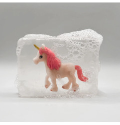 Savon artisanal LUDISOAP, figurine Licorne Rose