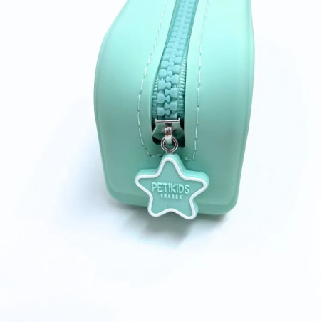 Trousse à crayons Vert d'eau PETITKIDS, personnalisable avec charms