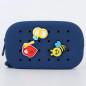 Pochette Bleu marine PETIKIDS, personnalisable avec charms Pochette Bleu marine PETIKIDS, personnalisable avec charms