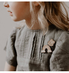 Pin's en bois Arc en Ciel LES PETITES HIRONDELLES