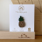 Pin's Ananas LES PETITES HIRONDELLES