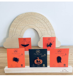 Pin's Chat LES PETITES HIRONDELLES