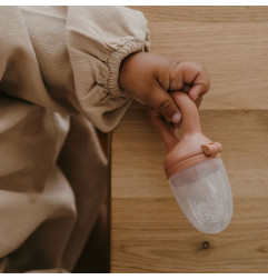 Tétine grignoteuse ZAKUW, Nude avec 4 embouts