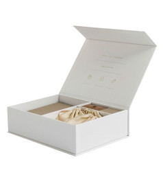 Coffret cadeau de naissance ZAKUW