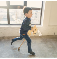 Cheval balai en bois naturel MORA PLAY