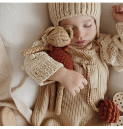 Doudou Ourson en crochet PATTI OSLO, Tracey Bordeaux