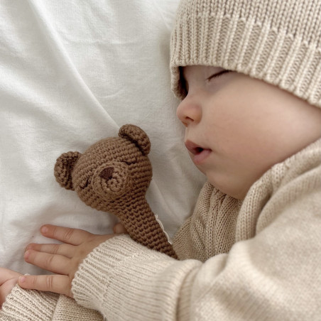 Hochet Doudou Petit Ours Brun en crochet PATTI OSLO