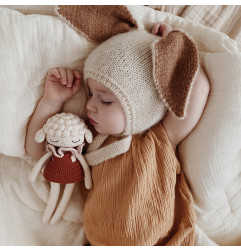 Doudou Agneau en crochet PATTI OSLO, Luna Caramel